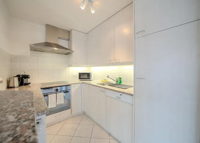 Casa Cresta C32, Zentrales Mit Bergblick By Vacations Apartment